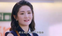 最新吃瓜爆料打架视频播放,打架视频引发热议，网友热议事件真相